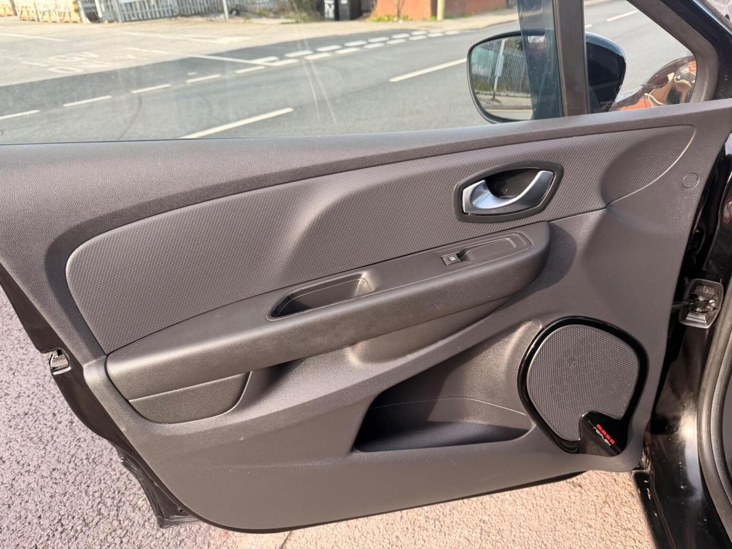 Used Renault Clio 2019 for sale - 77938228: Photo 16