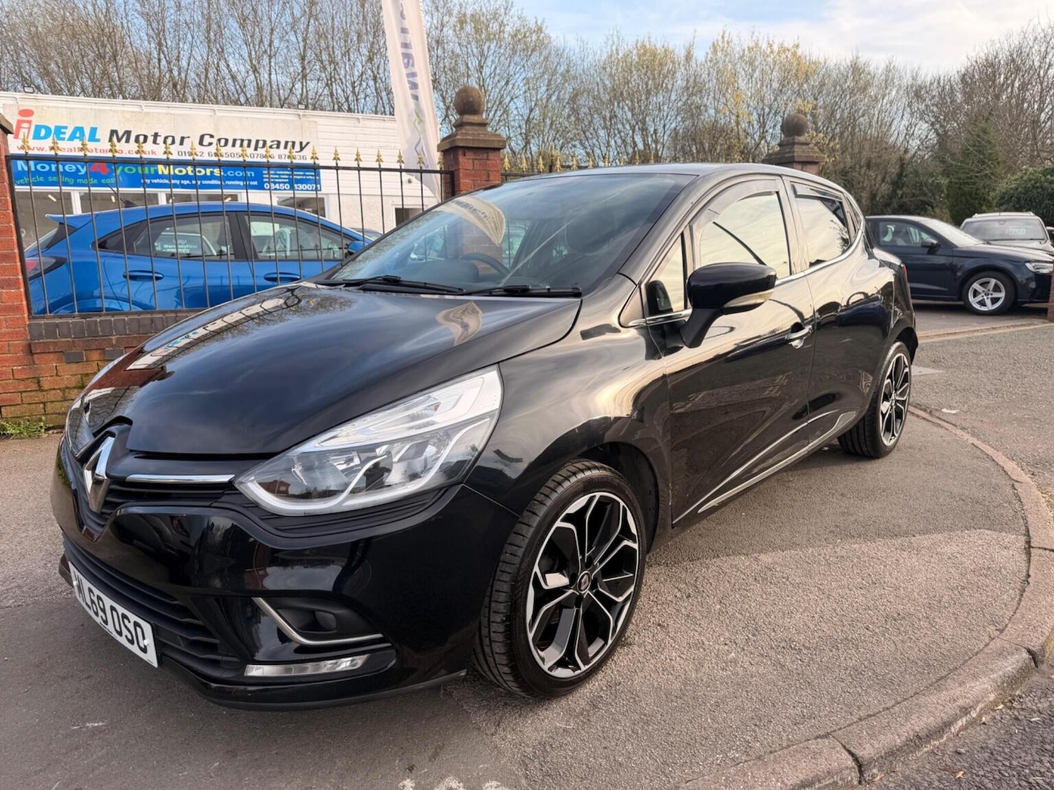 Used Renault Clio 2019 for sale - 77938228: Photo 4