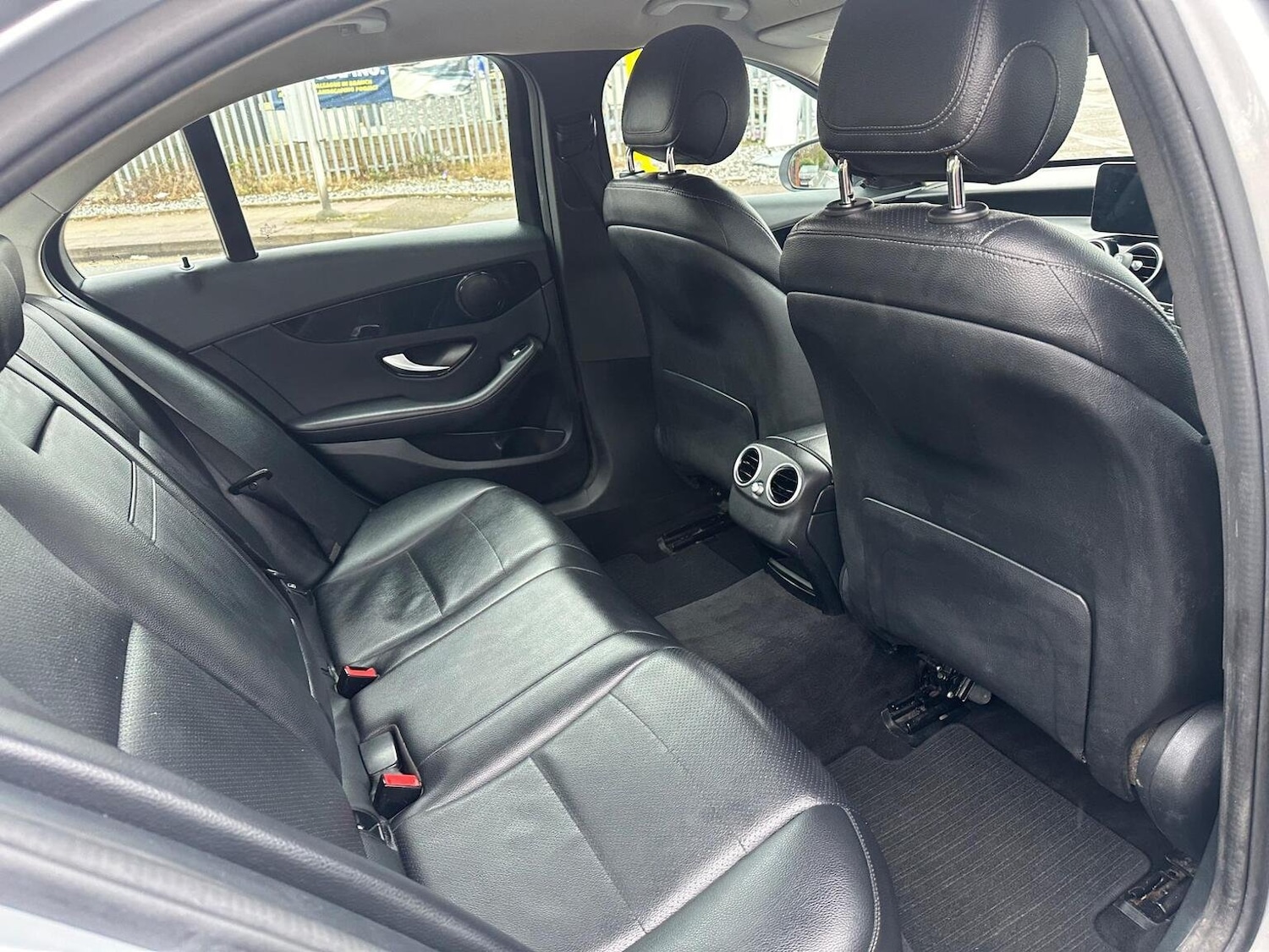 Used Mercedes-Benz C Class 2019 for sale - 76817984: Photo 18