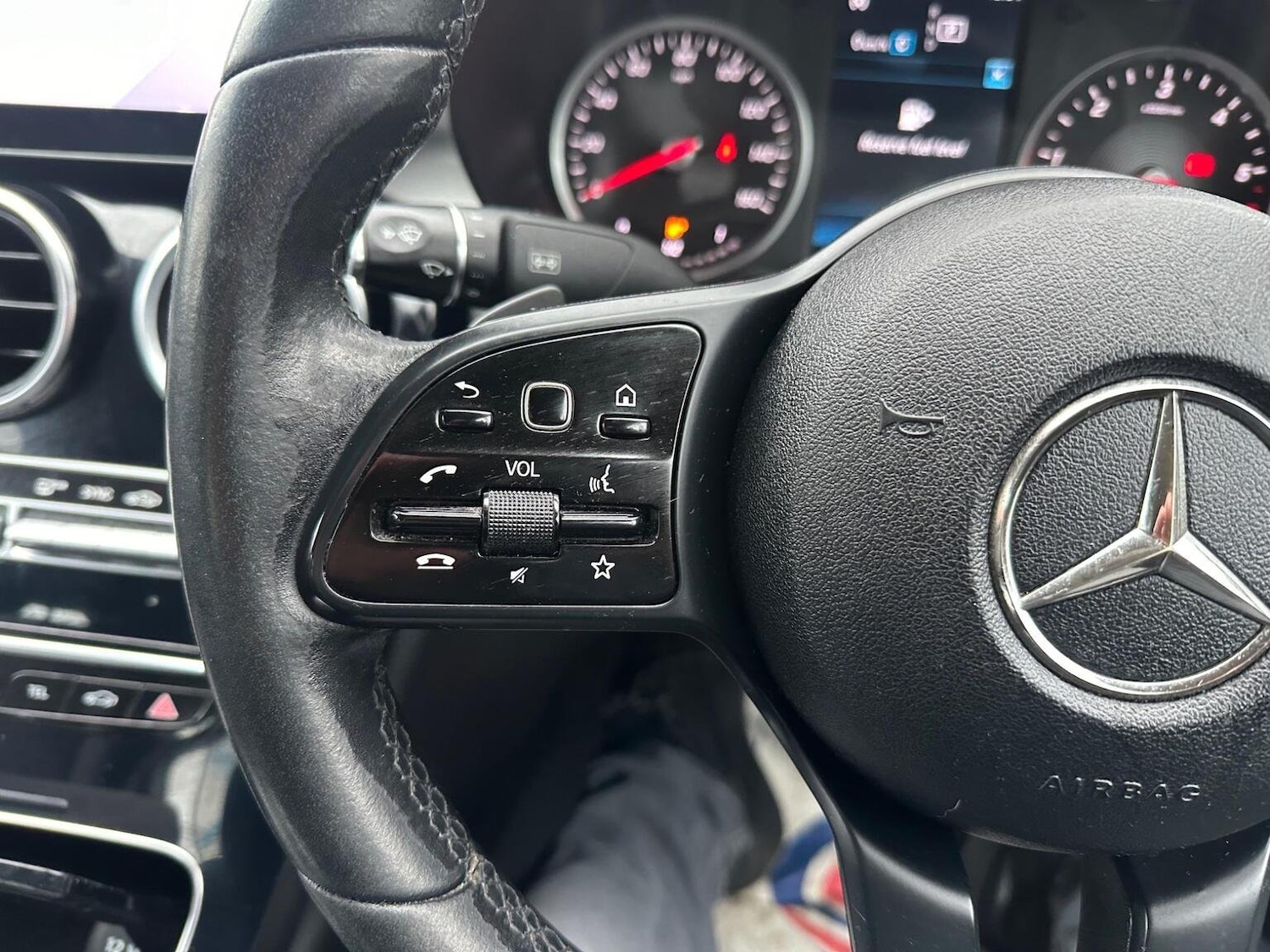 Used Mercedes-Benz C Class 2019 for sale - 76817984: Photo 26