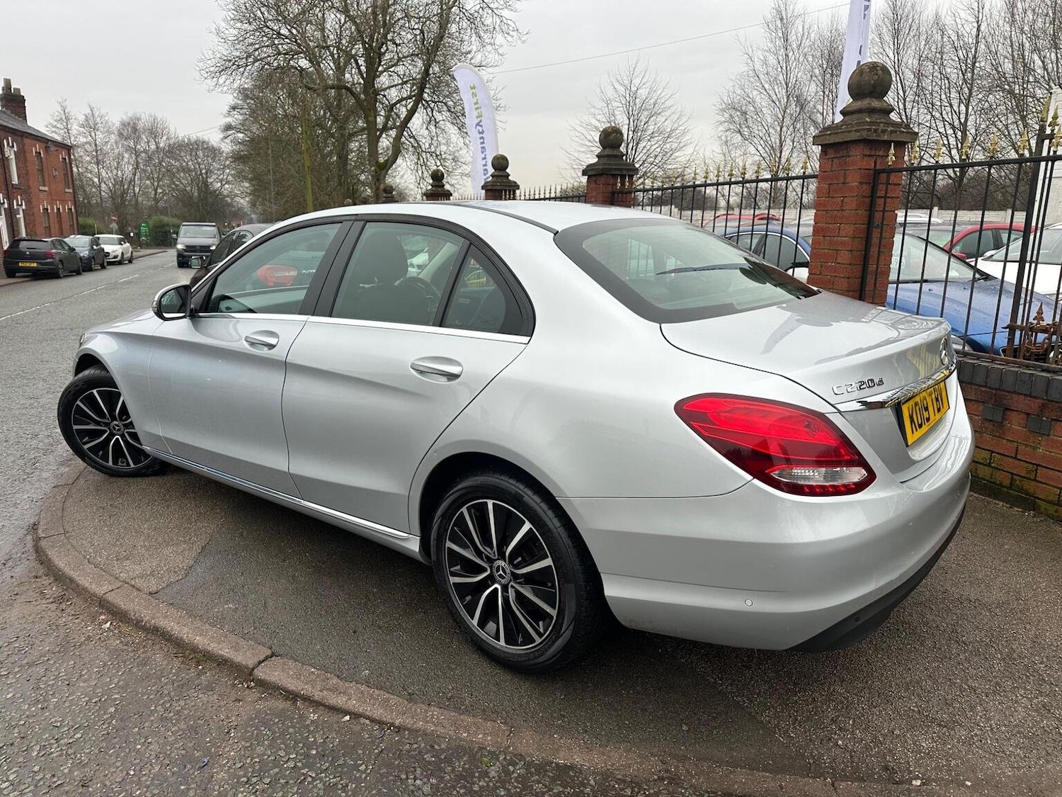 Used Mercedes-Benz C Class 2019 for sale - 76817984: Photo 4
