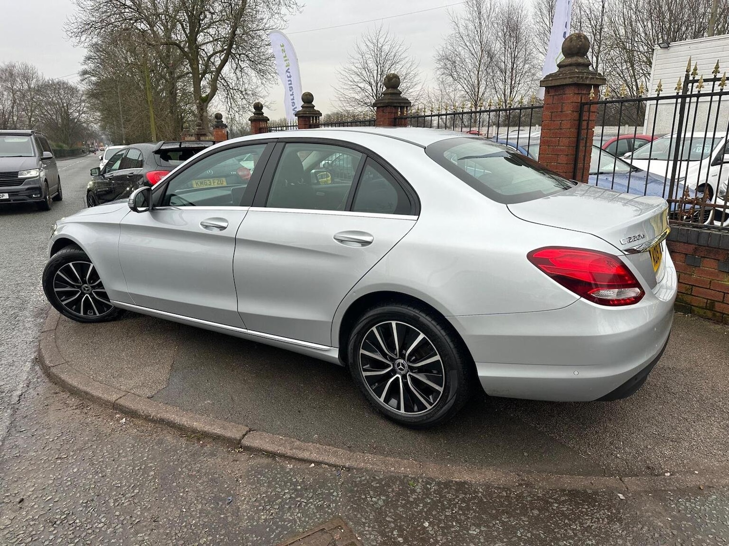 Used Mercedes-Benz C Class 2019 for sale - 76817984: Photo 5