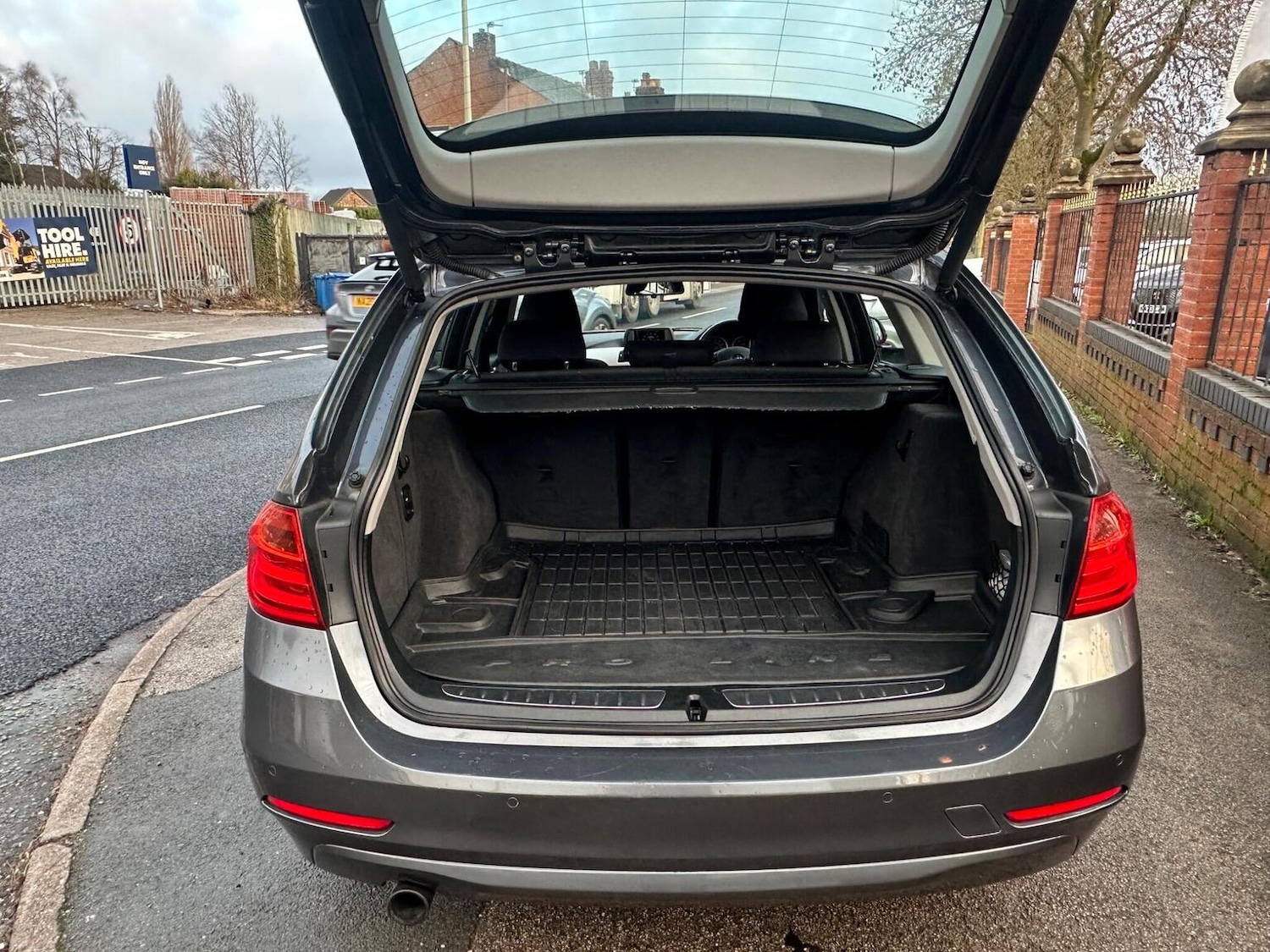 Used BMW 3 Series 2014 for sale - 77124235: Photo 31