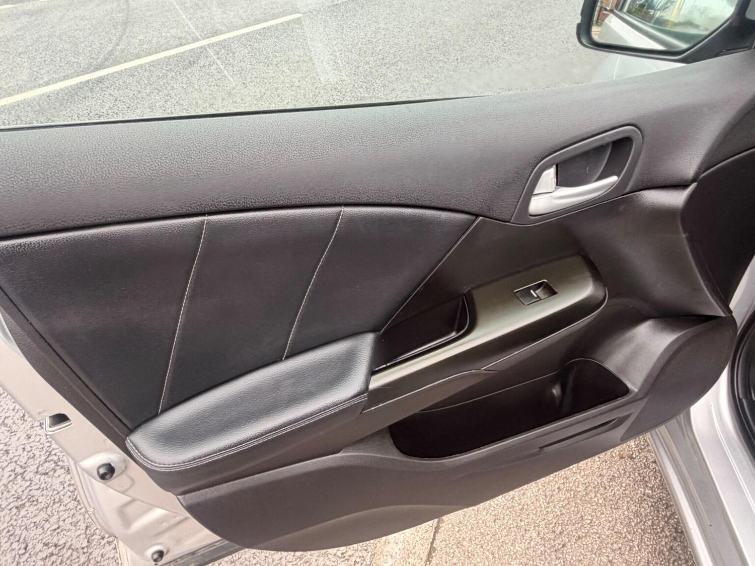 Used Honda Civic 2013 for sale - 77991664: Photo 17