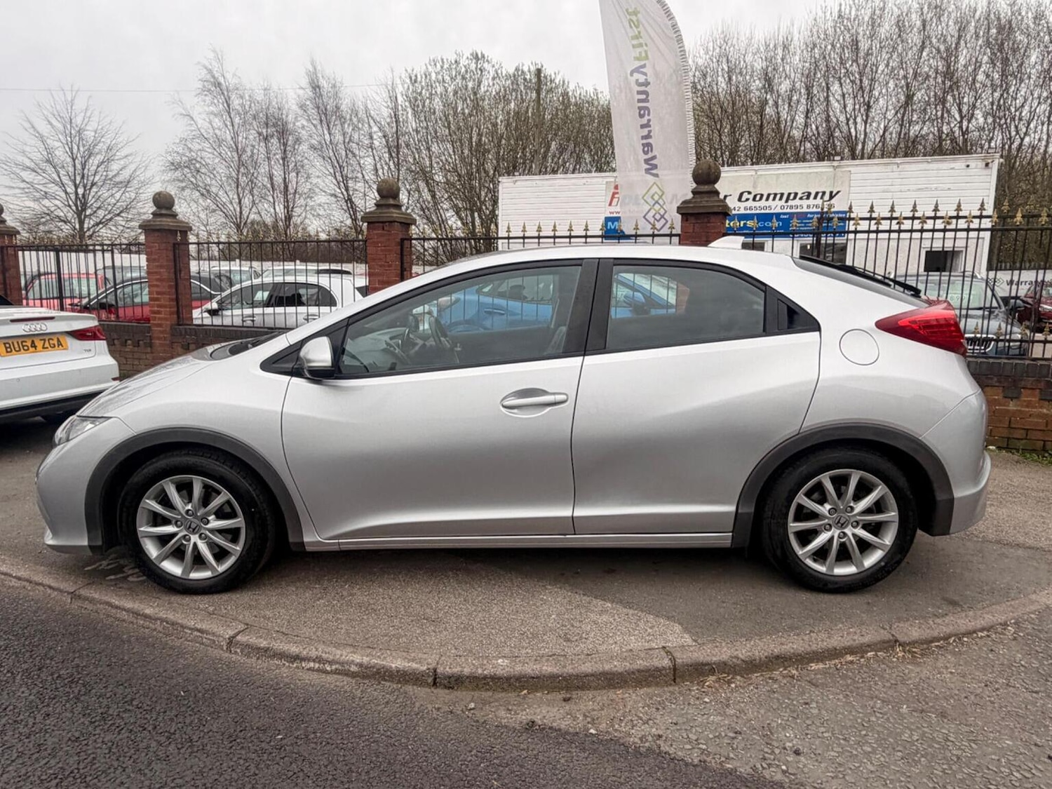 Used Honda Civic 2013 for sale - 77991664: Photo 3