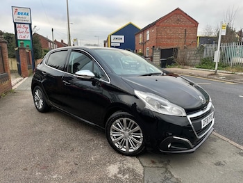 Used Peugeot 208 2018 for sale - 77038934: Photo
