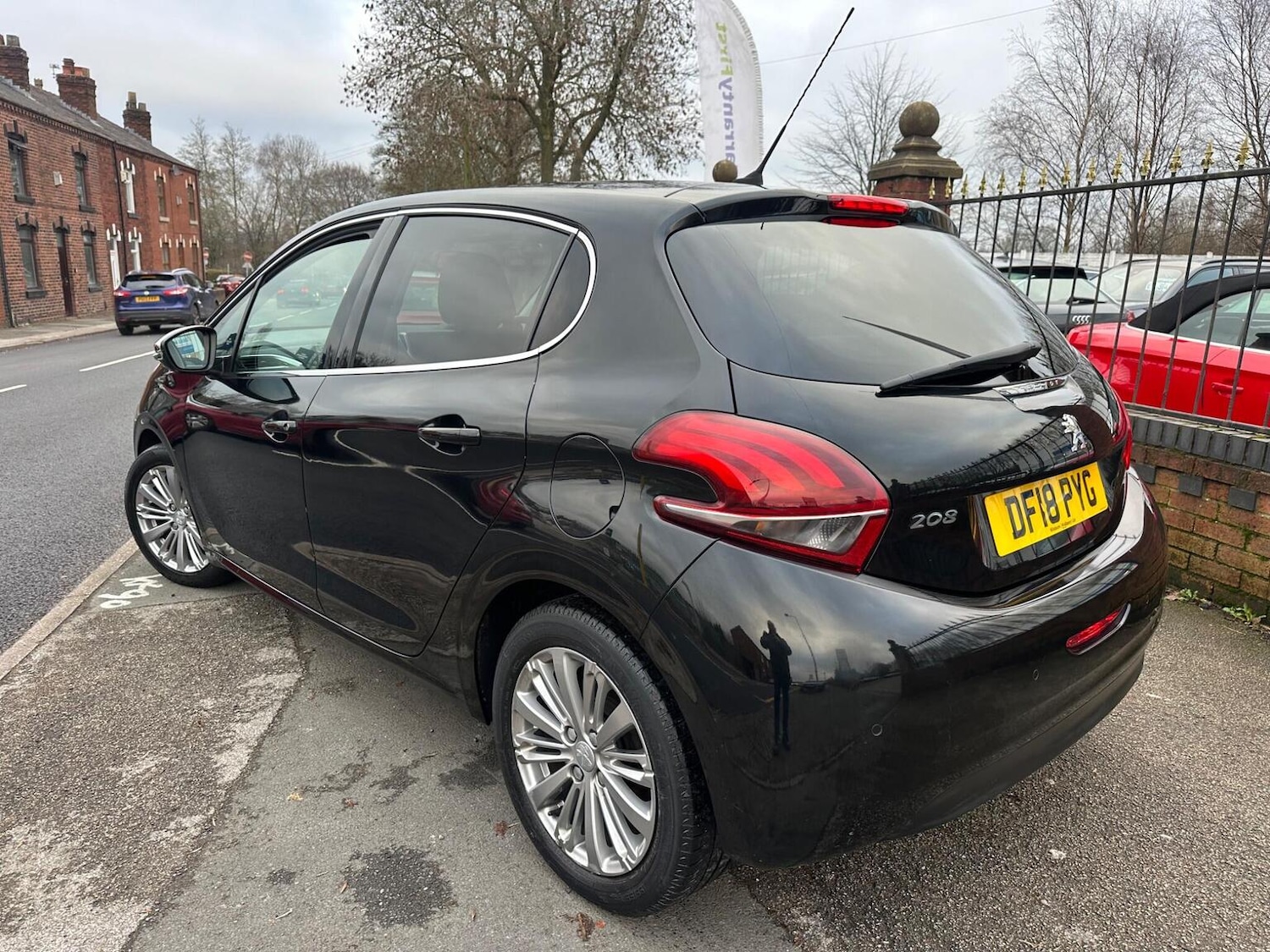 Used Peugeot 208 2018 for sale - 77038934: Photo 8