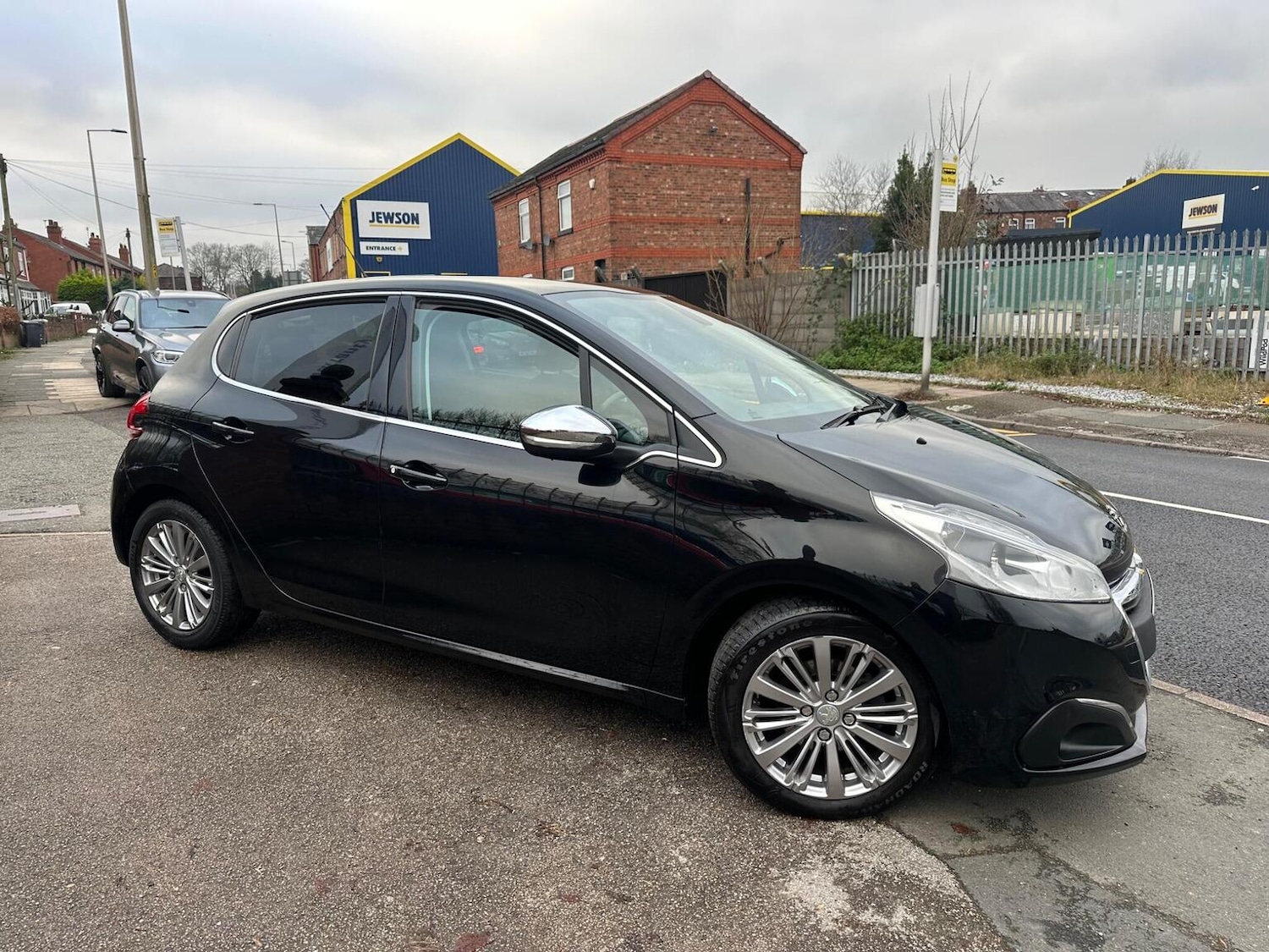 Used Peugeot 208 2018 for sale - 77038934: Photo 9
