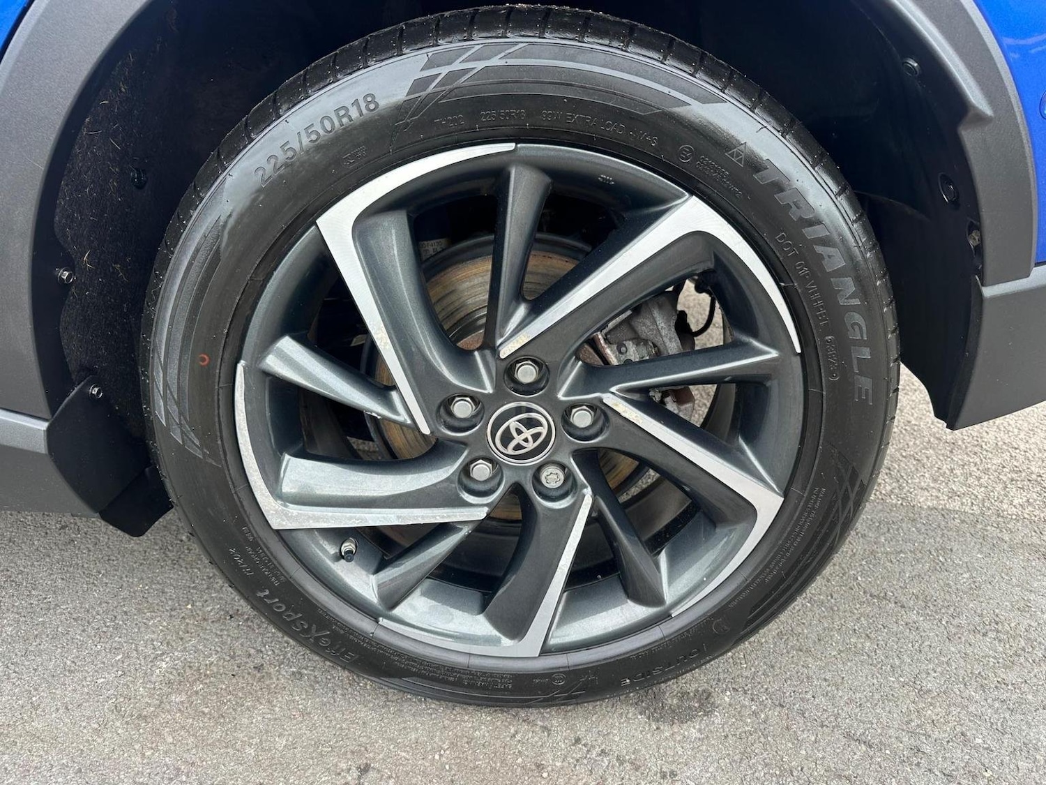 Used Toyota C-HR 2020 for sale - 76817979: Photo 11