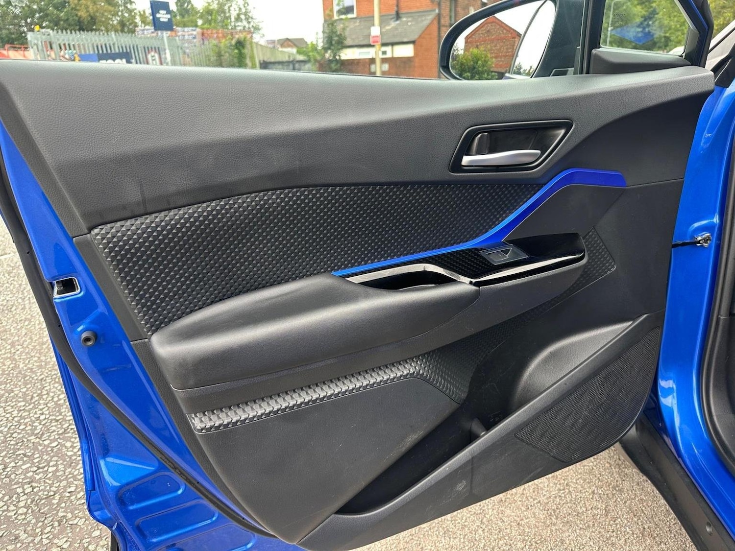 Used Toyota C-HR 2020 for sale - 76817979: Photo 19