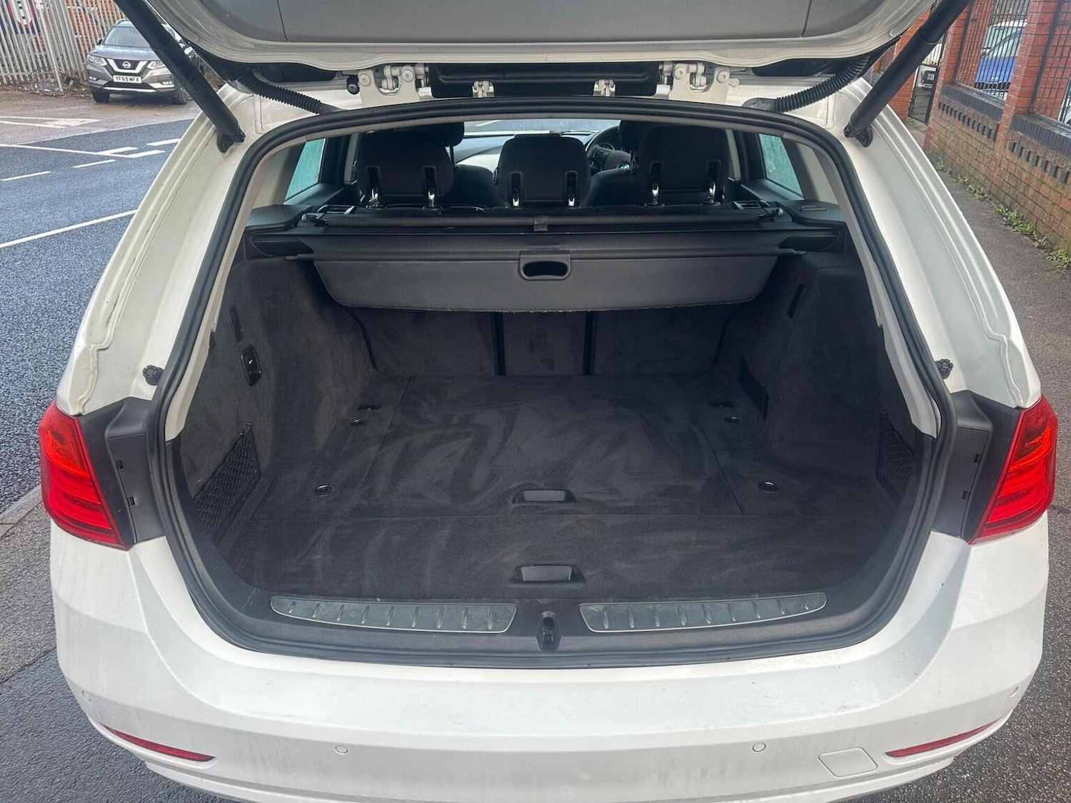 Used BMW 3 Series 2013 for sale - 77213473: Photo 17