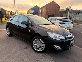 Used Vauxhall Astra 2011 for sale - 77668480: Photo
