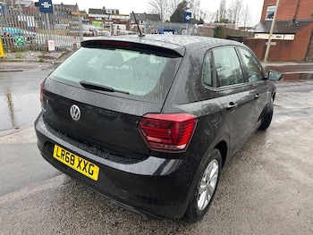 Used Volkswagen Polo 2018 for sale - 76982718: Photo