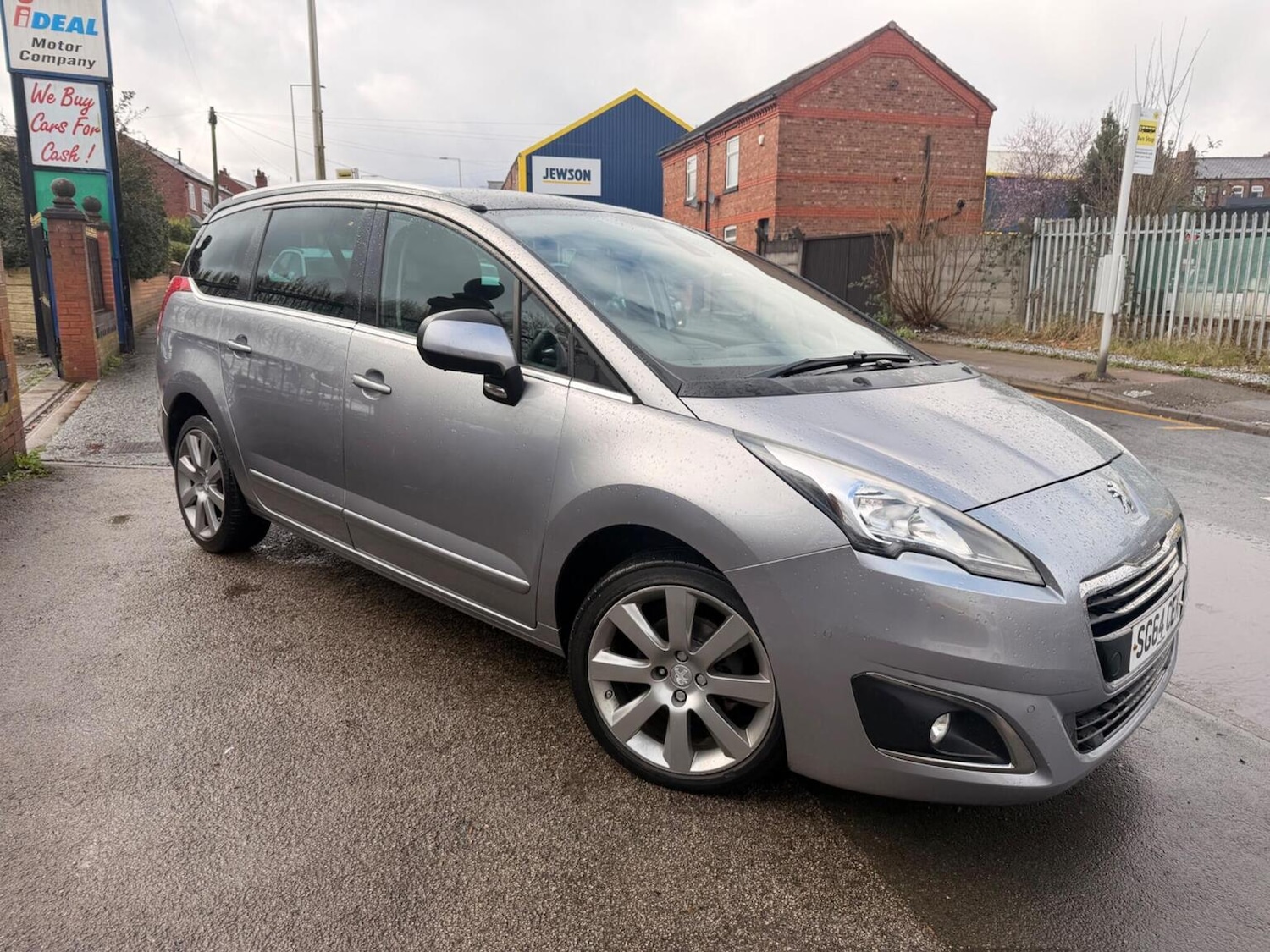 Used Peugeot 5008 2014 for sale - 77707139: Photo 2