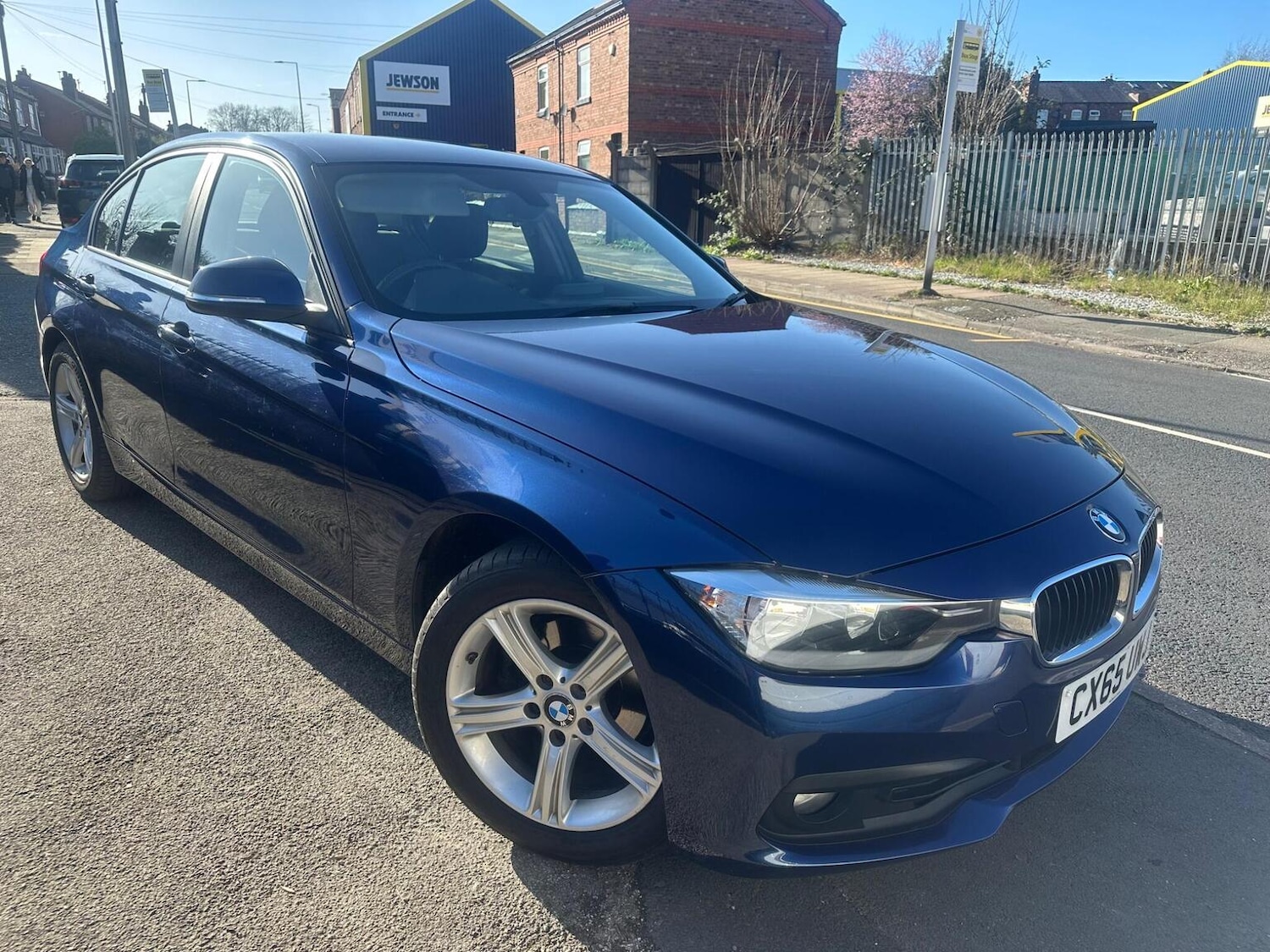 Used BMW 3 Series 2015 for sale - 77735780: Photo 1