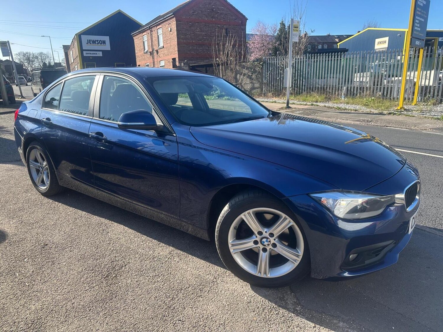 Used BMW 3 Series 2015 for sale - 77735780: Photo 8