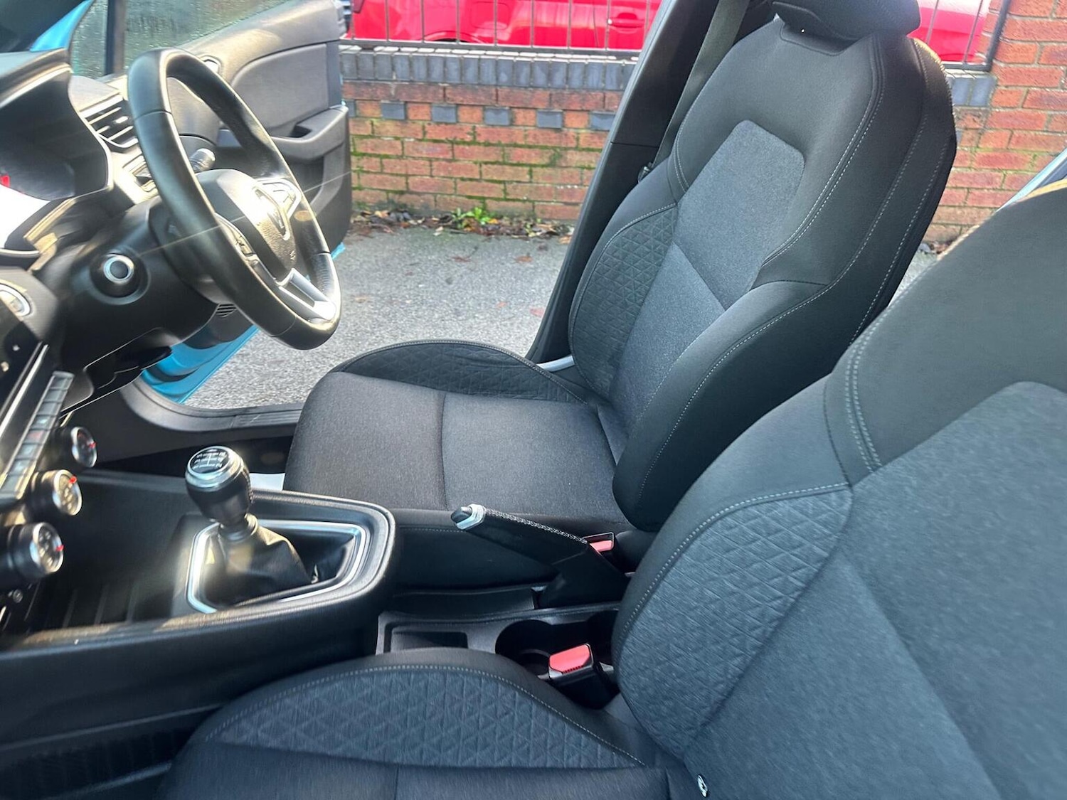 Used Renault Clio 2020 for sale - 76817982: Photo 22