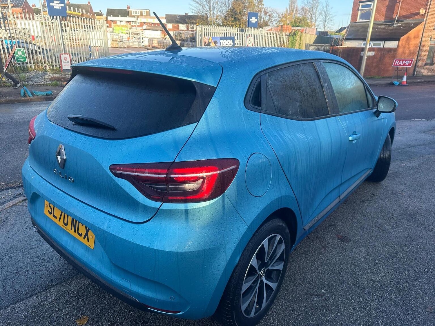 Used Renault Clio 2020 for sale - 76817982: Photo 3