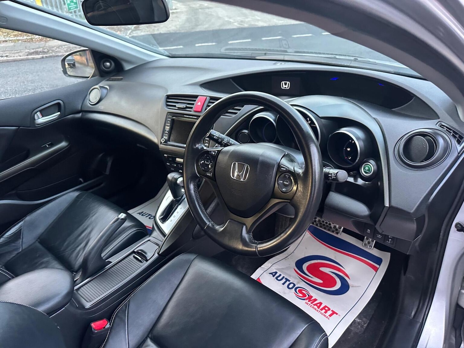 Used Honda Civic 2014 for sale - 76818012: Photo 18