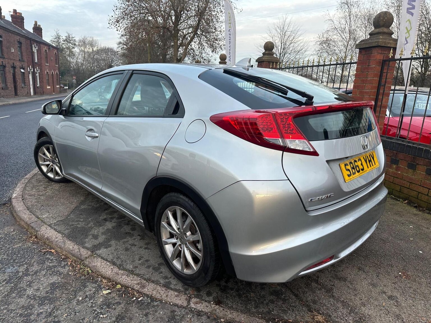 Used Honda Civic 2014 for sale - 76818012: Photo 9