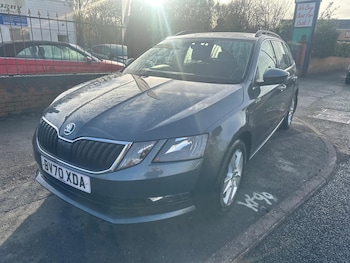 Used Skoda Octavia 2020 for sale - 76817976: Photo