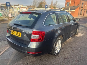 Used Skoda Octavia 2020 for sale - 76817976: Photo