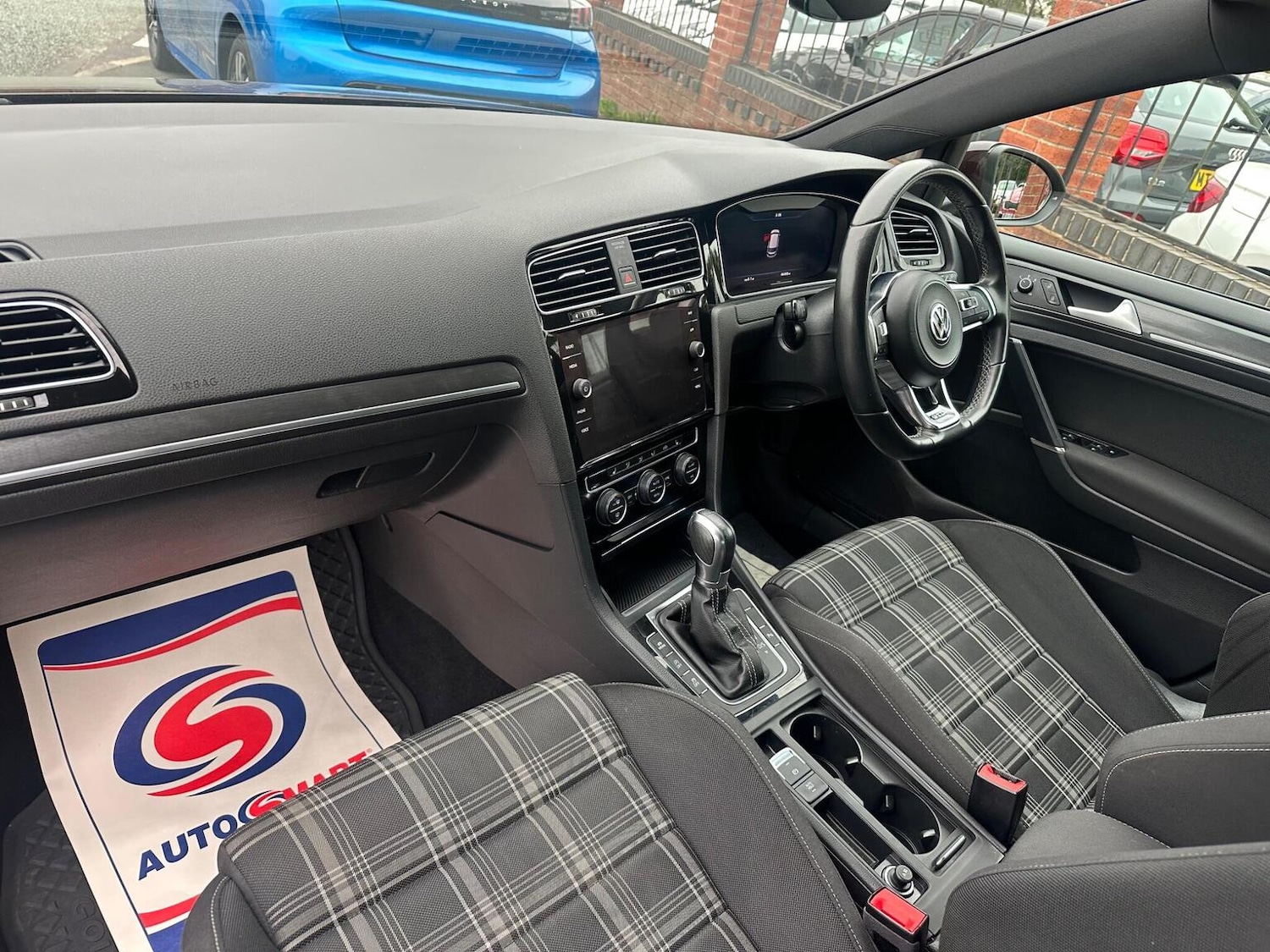 Used Volkswagen Golf 2017 for sale - 76818014: Photo 17