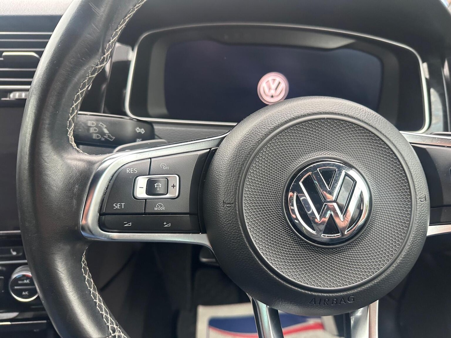 Used Volkswagen Golf 2017 for sale - 76818014: Photo 31