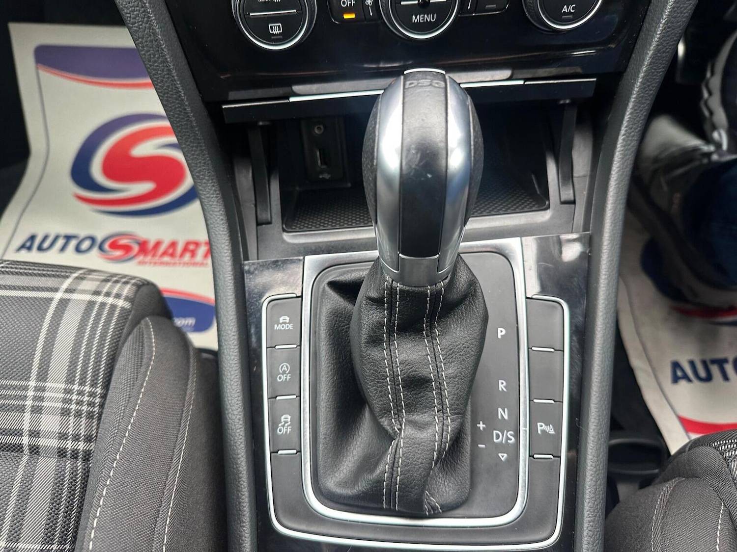 Used Volkswagen Golf 2017 for sale - 76818014: Photo 35