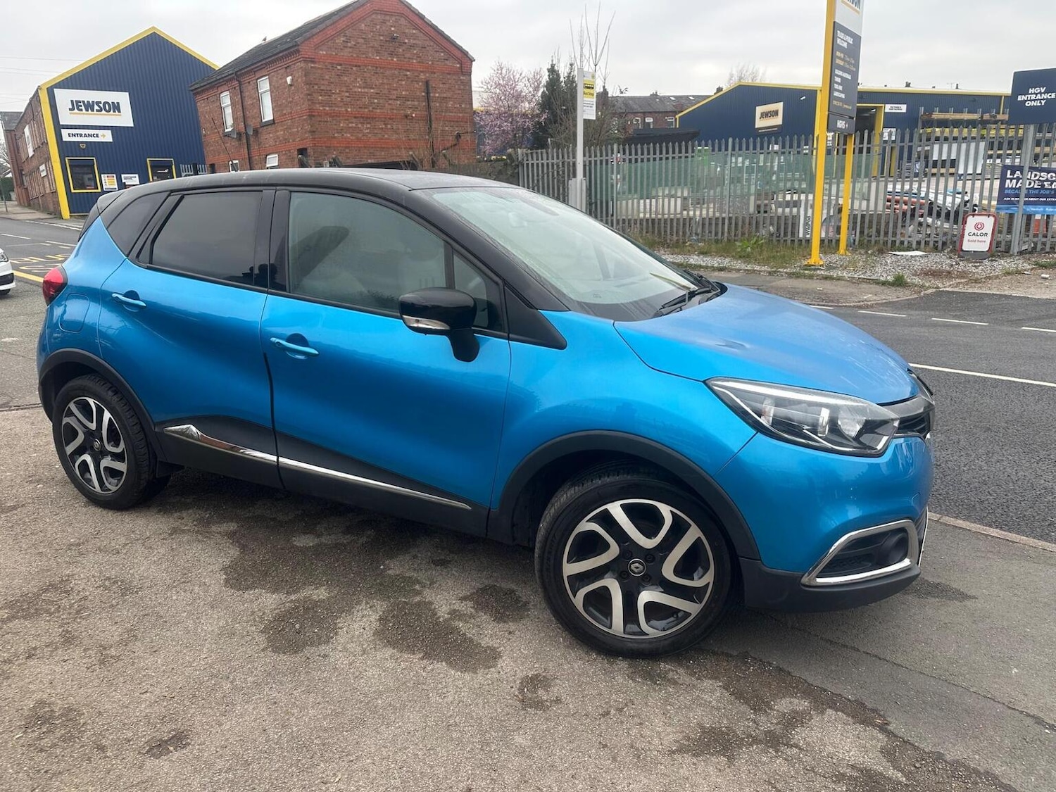 Used Renault Captur 2017 for sale - 77792865: Photo 6