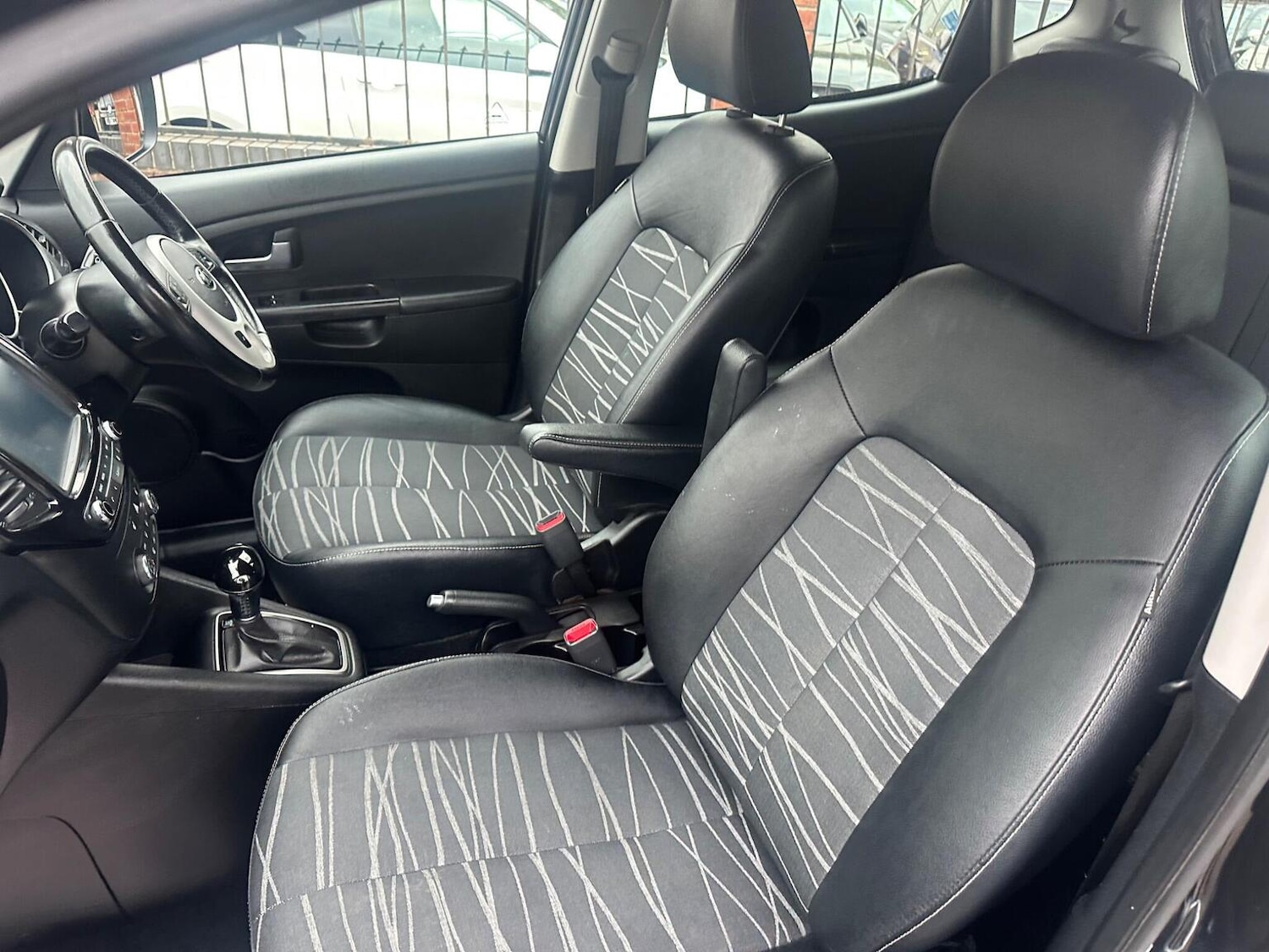 Used Kia Venga 2018 for sale - 76817998: Photo 17