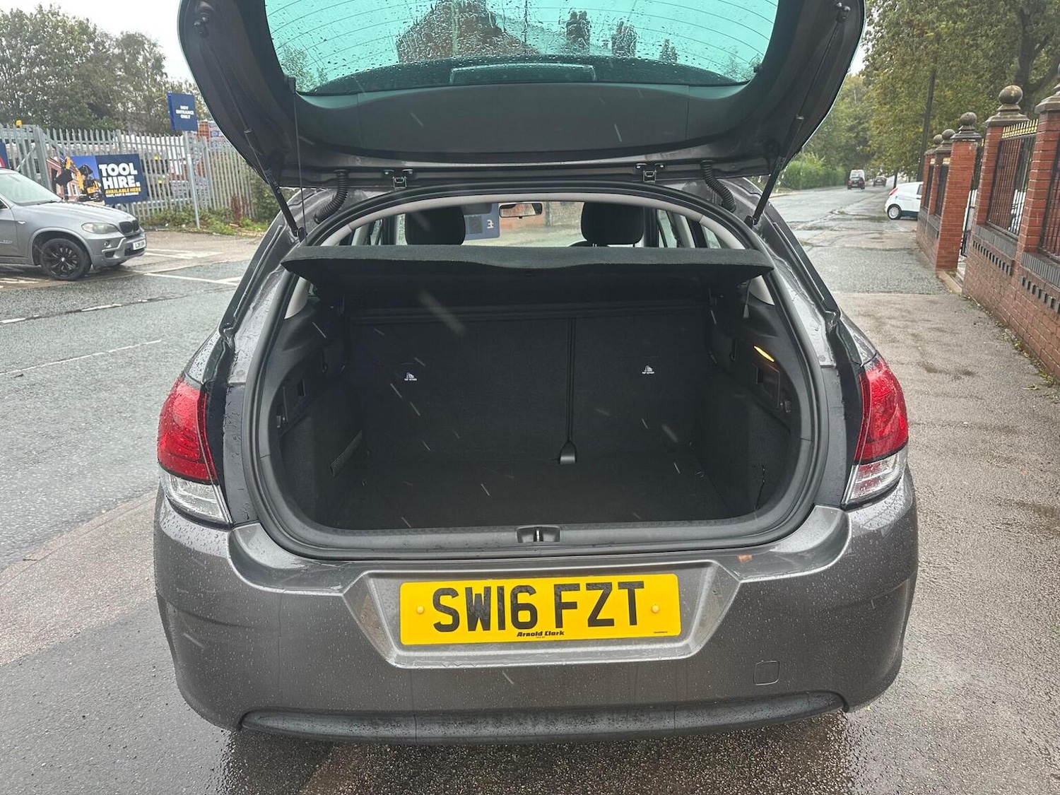 Used Citroen C4 2016 for sale - 76818001: Photo 11