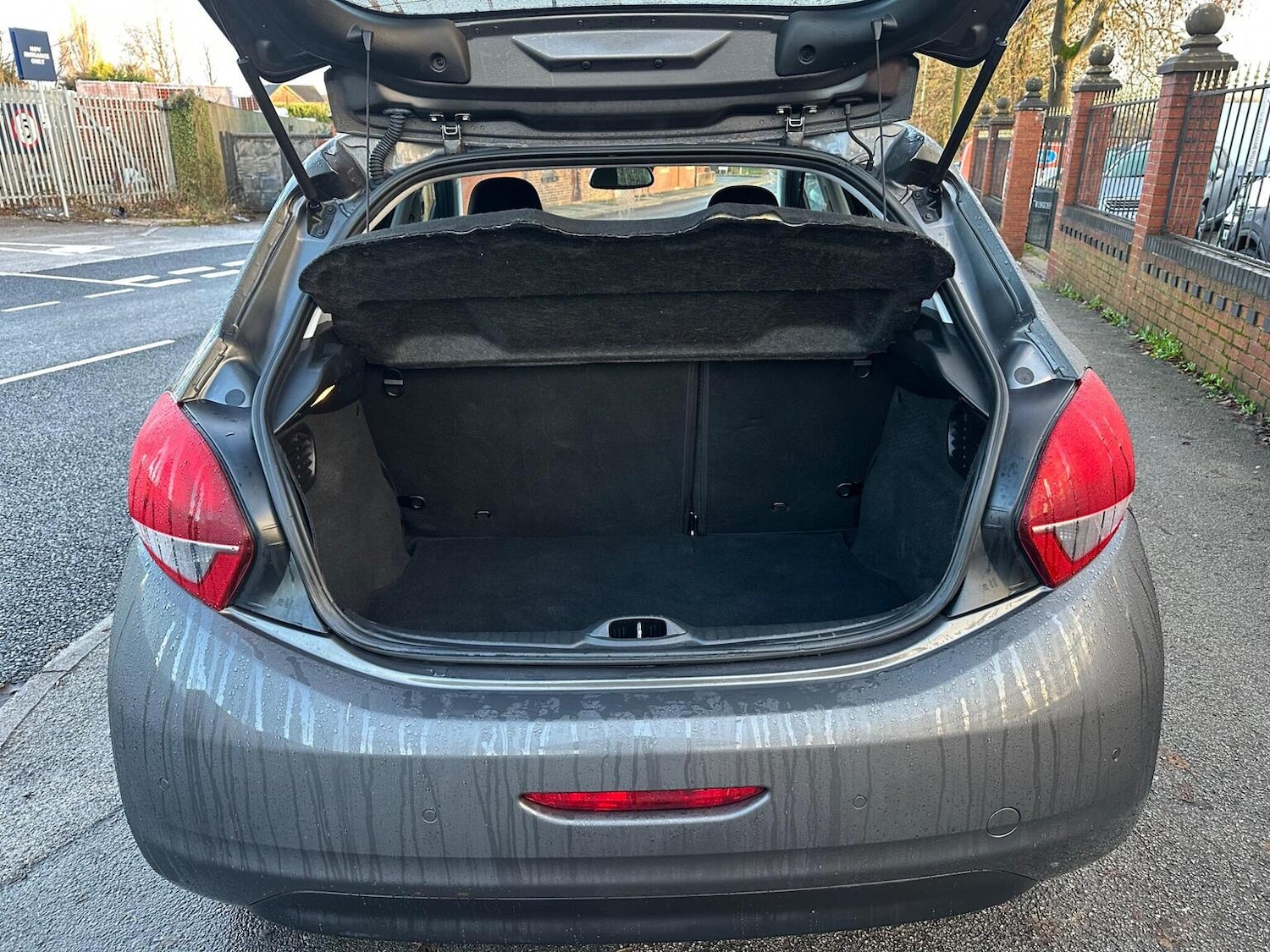 Used Peugeot 208 2019 for sale - 77001540: Photo 16