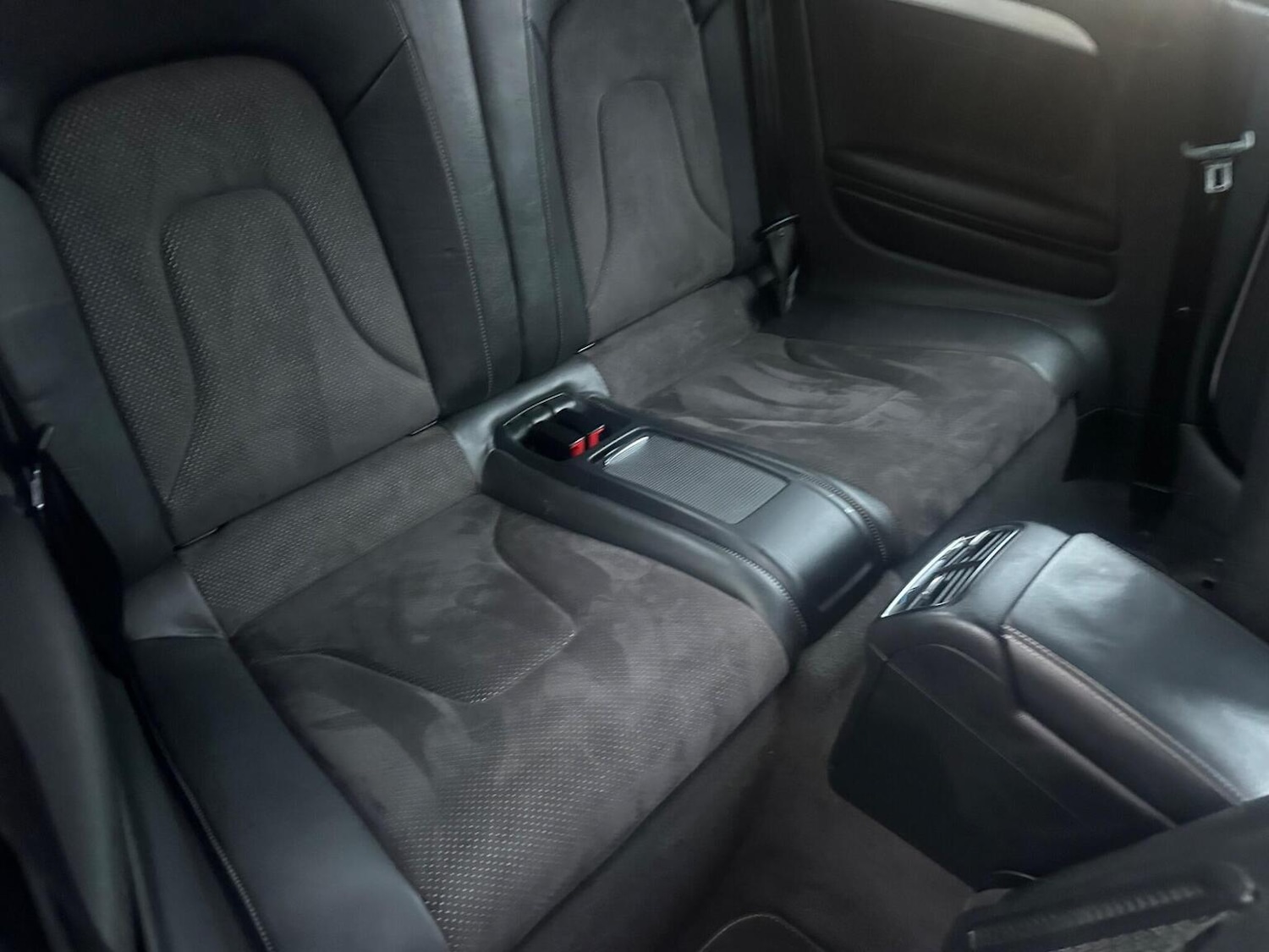 Used Audi A5 Cabriolet 2010 for sale - 77140695: Photo 11