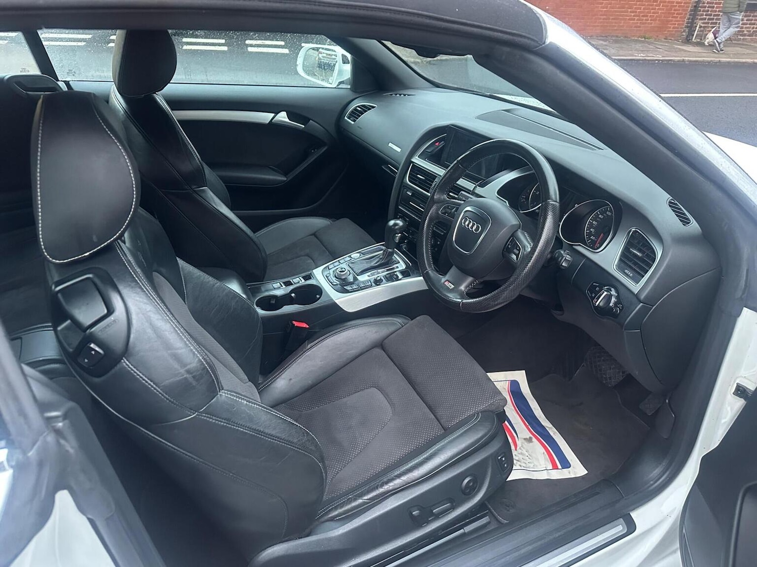 Used Audi A5 Cabriolet 2010 for sale - 77140695: Photo 12