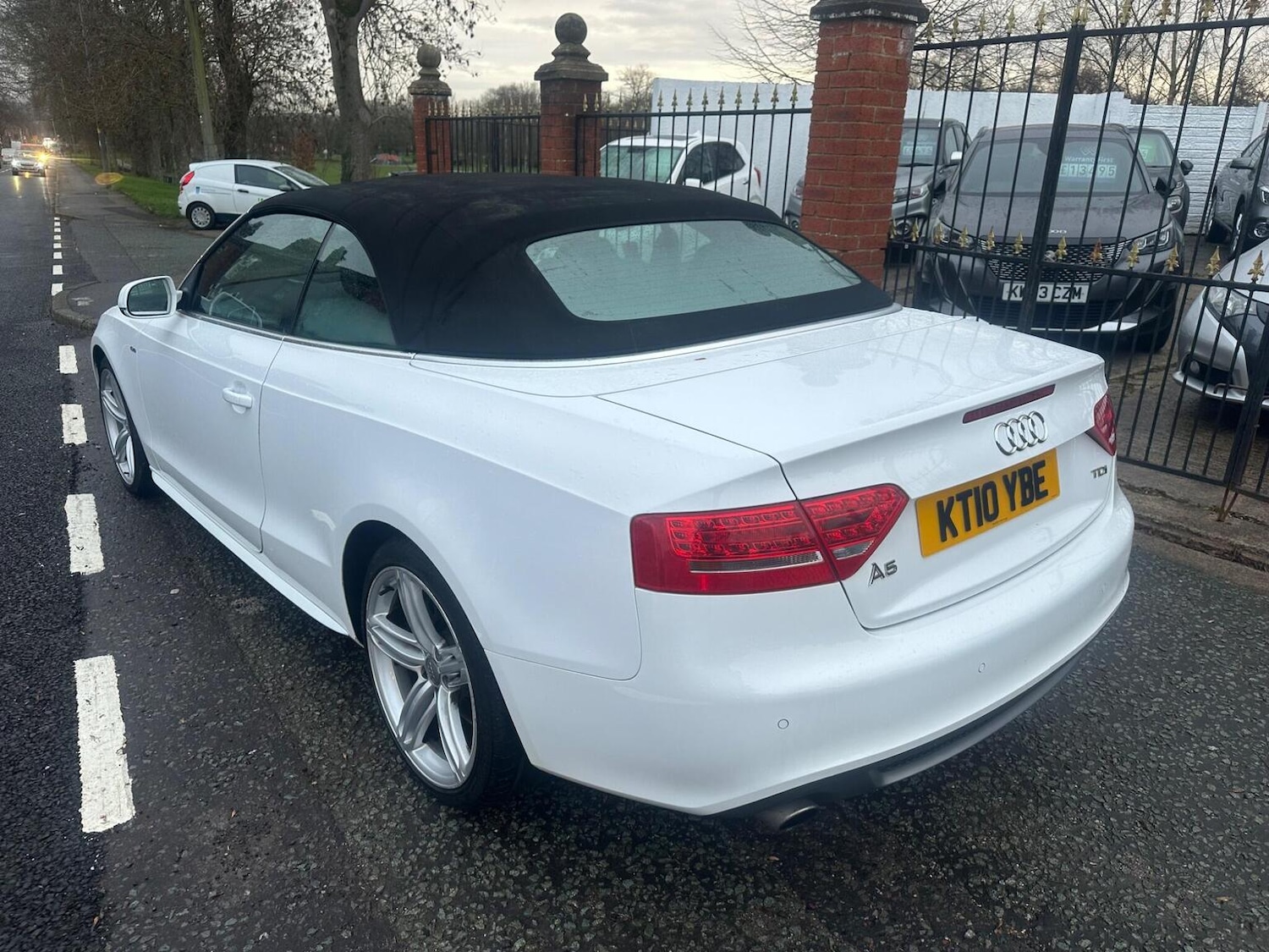 Used Audi A5 Cabriolet 2010 for sale - 77140695: Photo 3