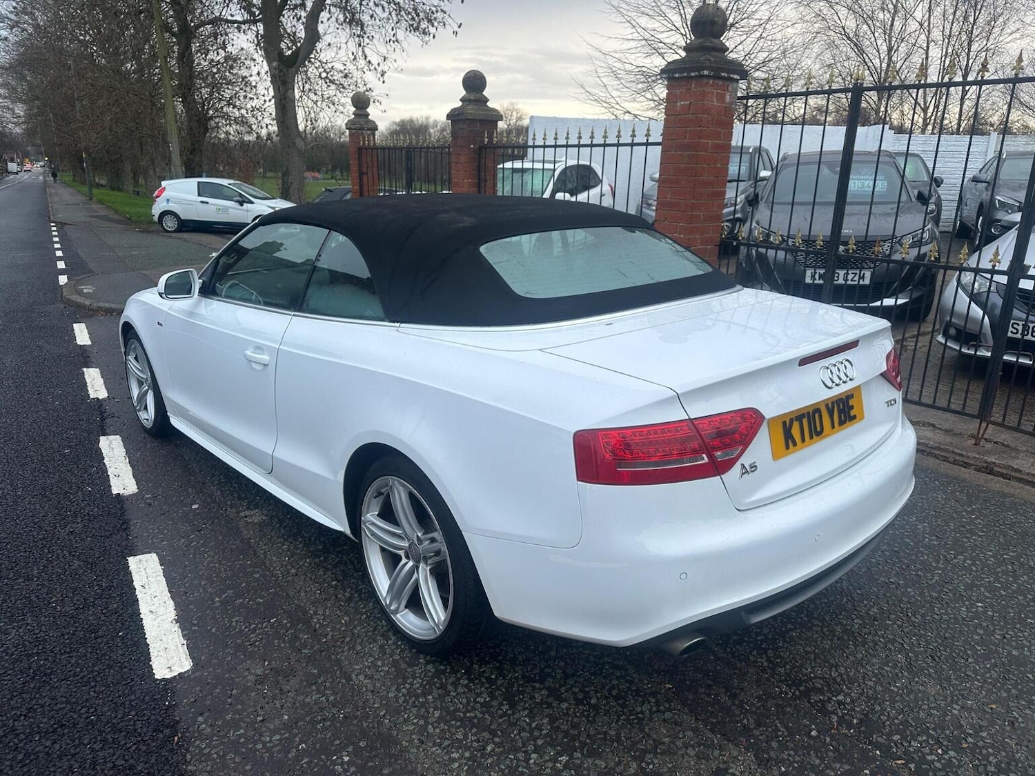 Used Audi A5 Cabriolet 2010 for sale - 77140695: Photo 5