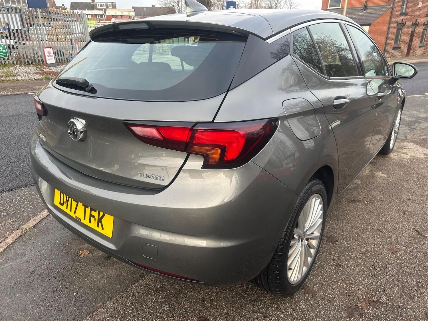Used Vauxhall Astra 2017 for sale - 76818017: Photo 3
