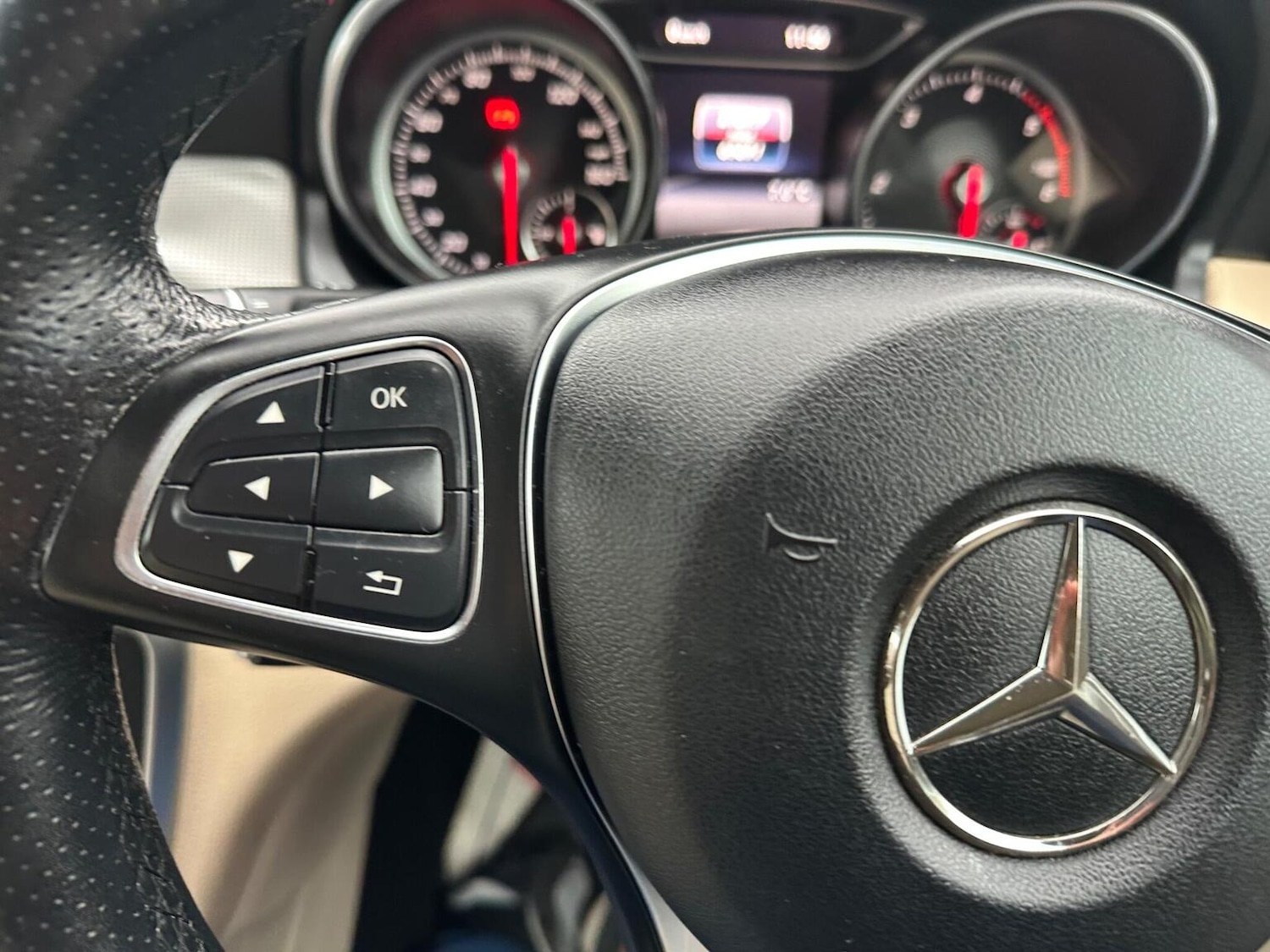 Used Mercedes-Benz GLA 2017 for sale - 76817977: Photo 26