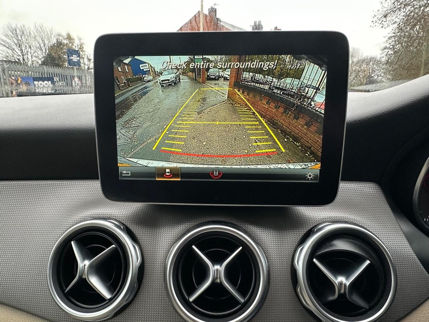 Used Mercedes-Benz GLA 2017 for sale - 76817977: Photo 31