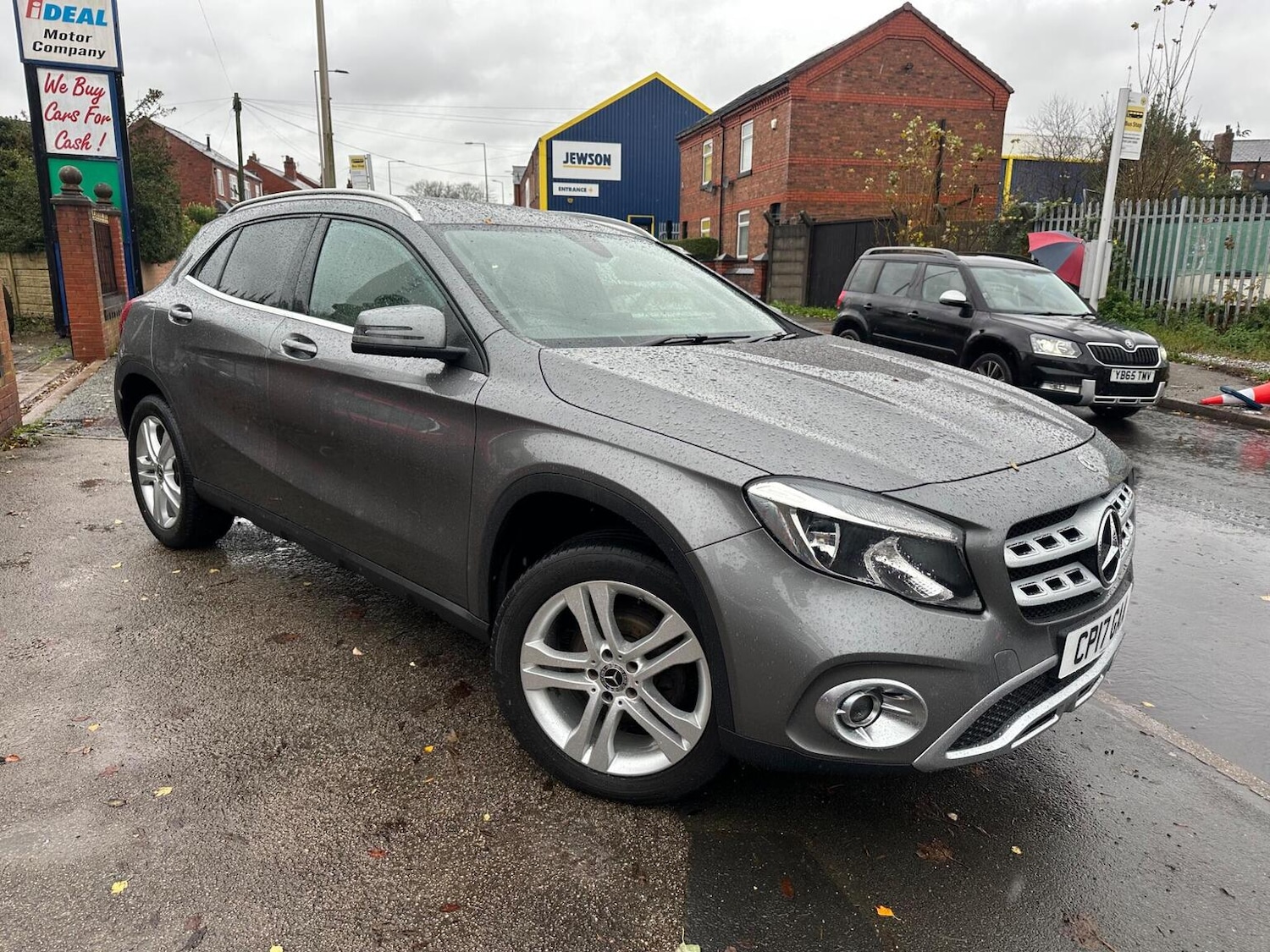 Used Mercedes-Benz GLA 2017 for sale - 76817977: Photo 4