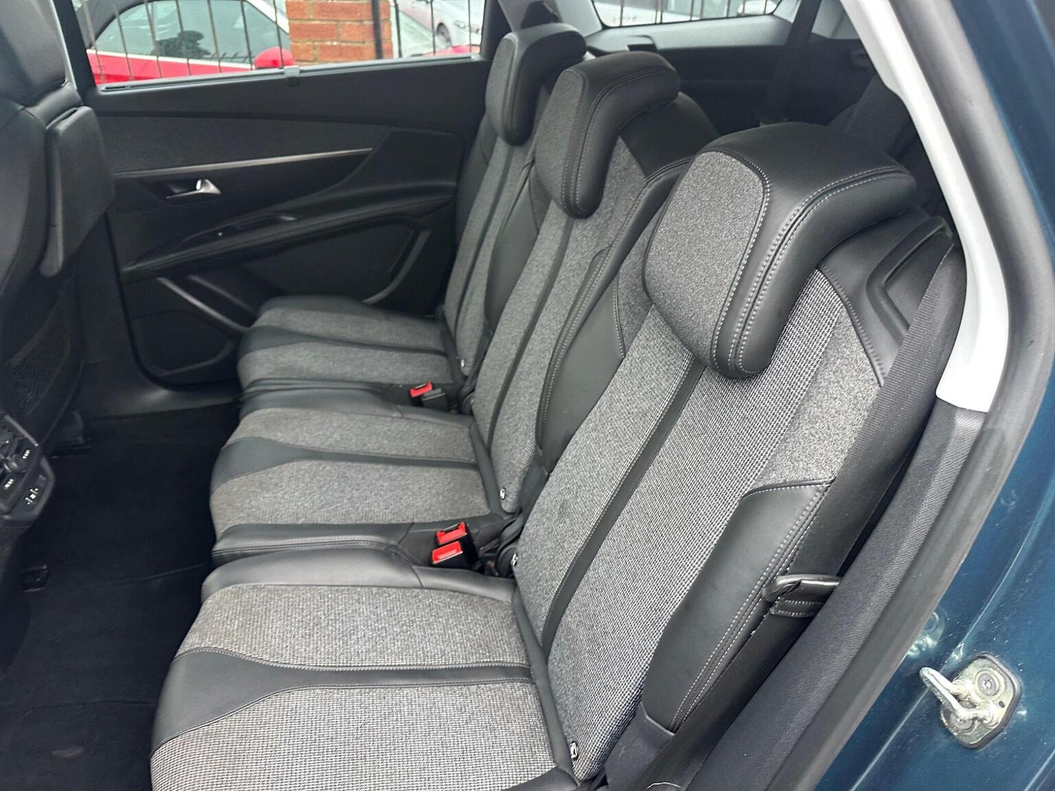 Used Peugeot 5008 2018 for sale - 77385235: Photo 10