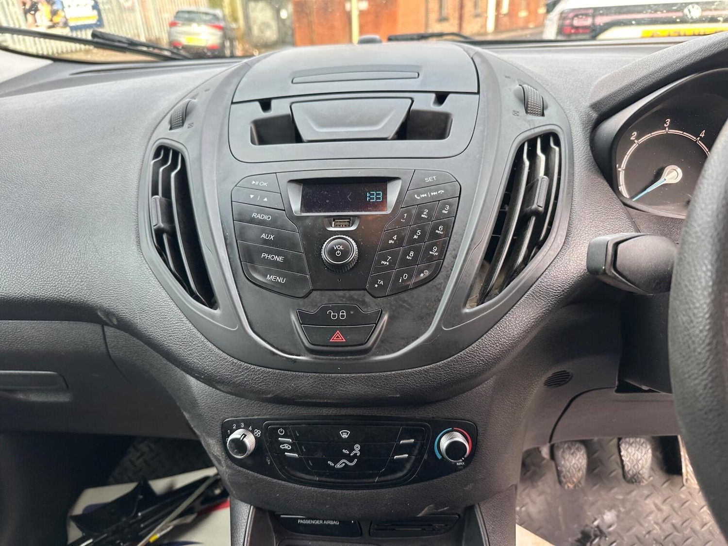 Used Ford Transit Courier 2017 for sale - 77195475: Photo 10