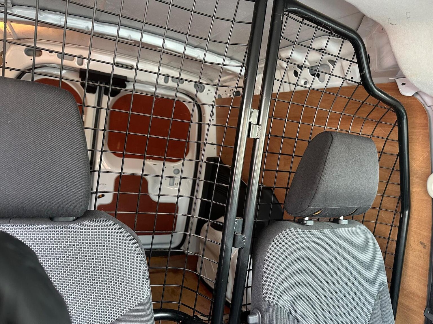 Used Ford Transit Courier 2017 for sale - 77195475: Photo 12