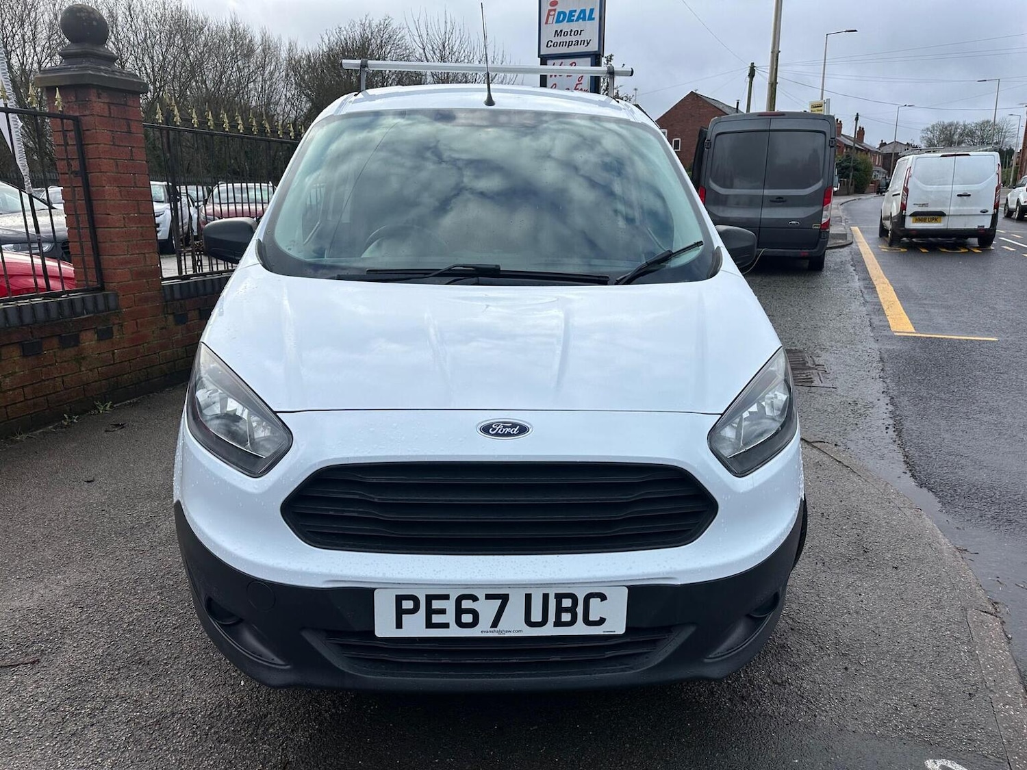 Used Ford Transit Courier 2017 for sale - 77195475: Photo 15