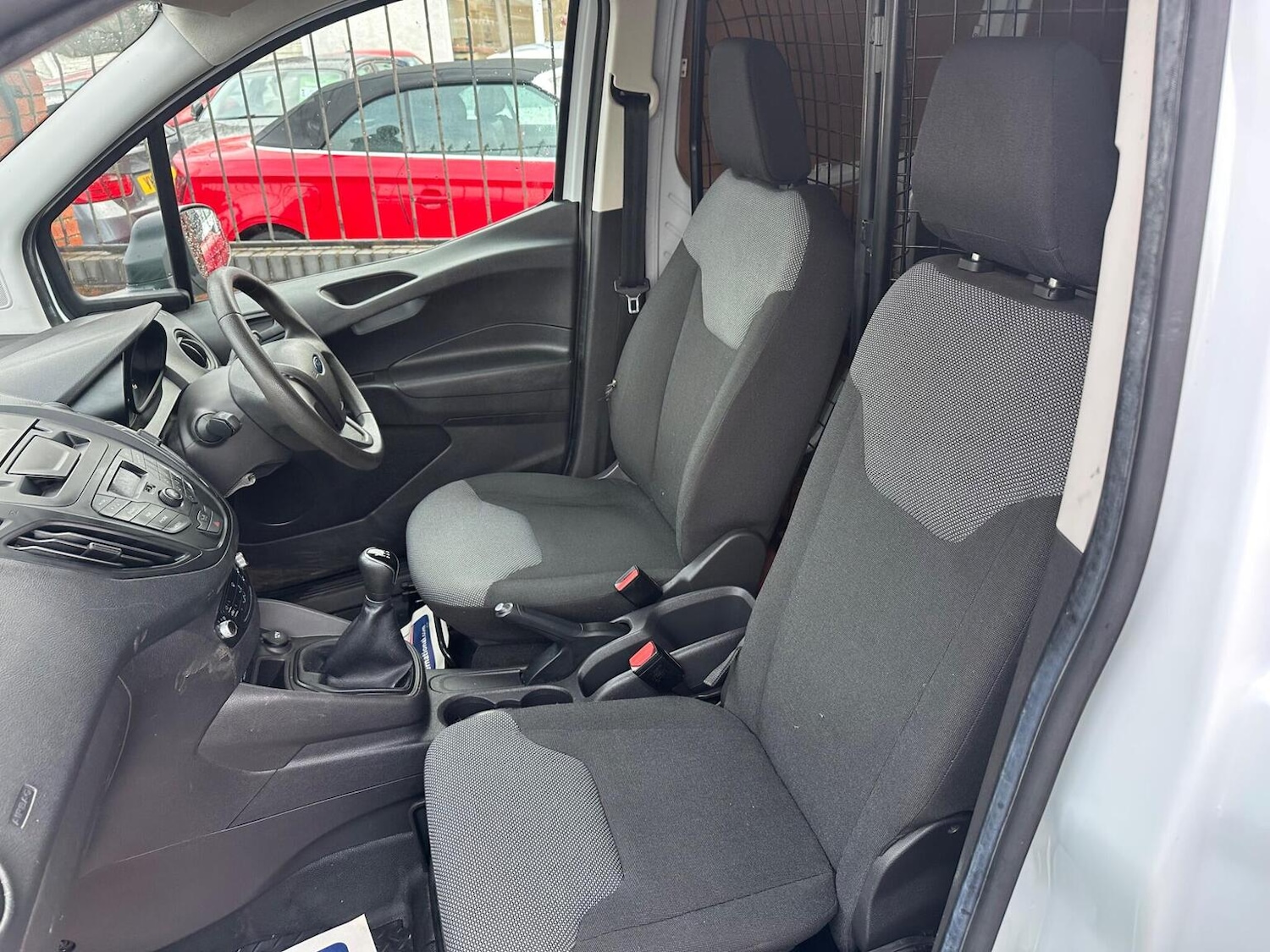 Used Ford Transit Courier 2017 for sale - 77195475: Photo 19