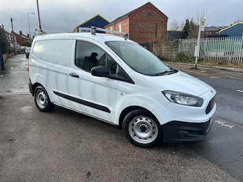 Used Ford Transit Courier 2017 for sale - 77195475: Photo