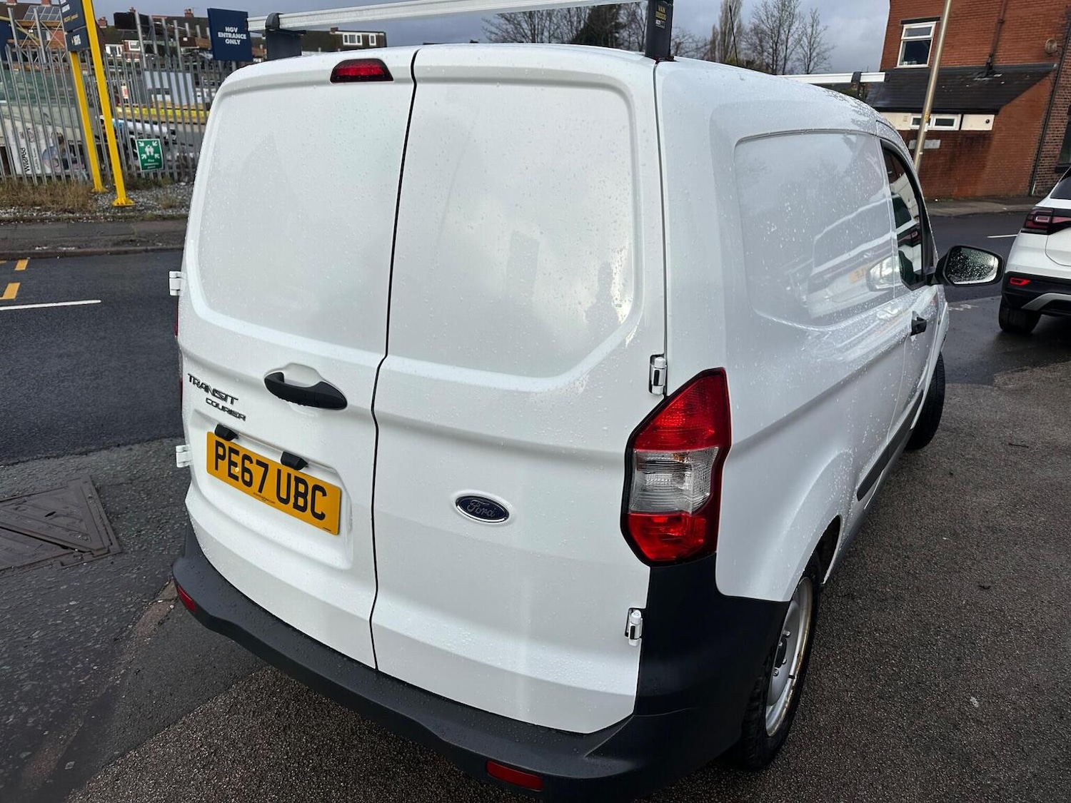 Used Ford Transit Courier 2017 for sale - 77195475: Photo 4