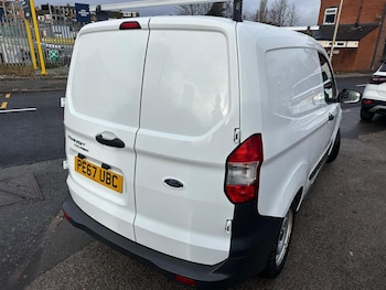 Used Ford Transit Courier 2017 for sale - 77195475: Photo