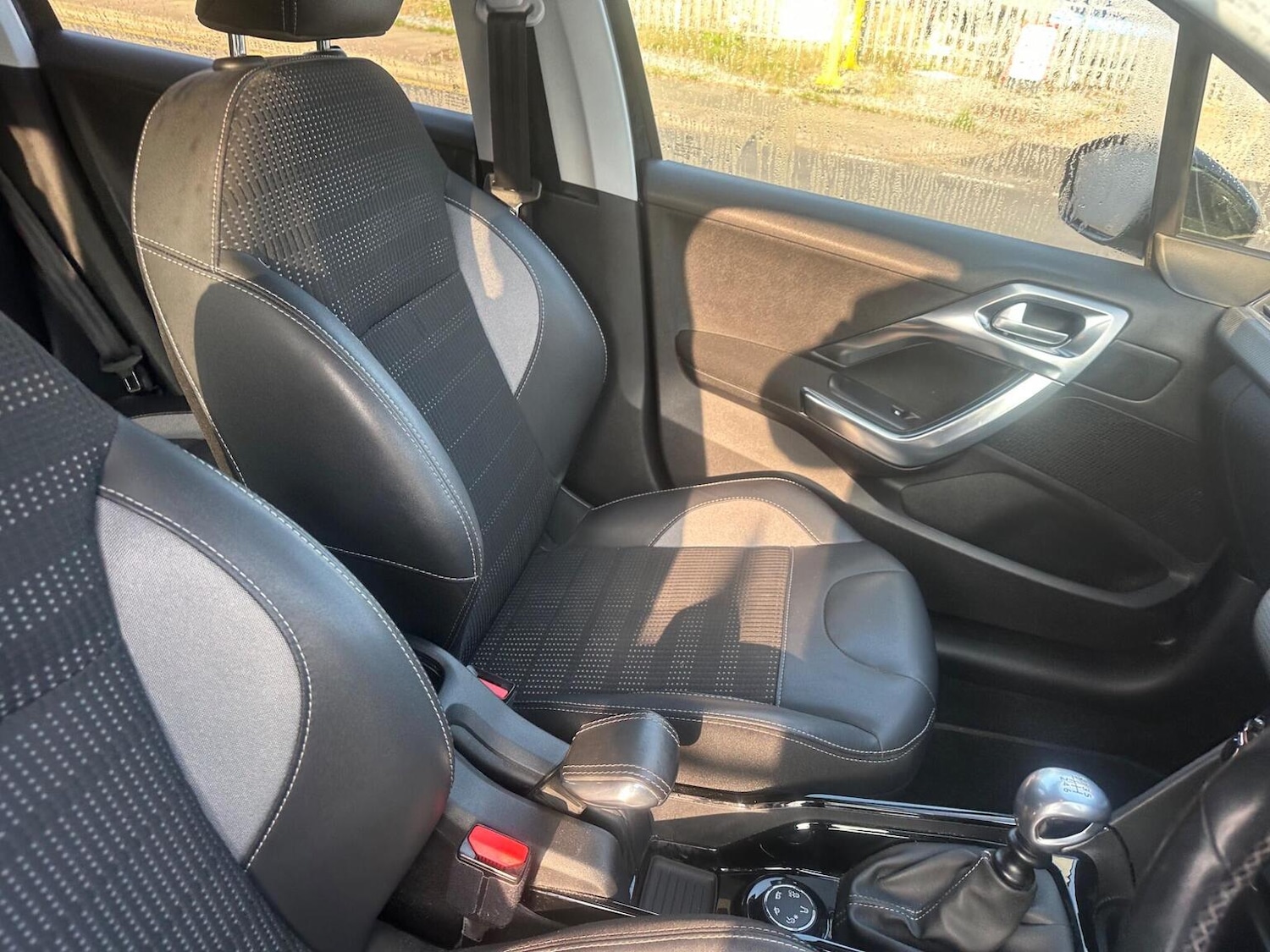 Used Peugeot 2008 2017 for sale - 77766529: Photo 22